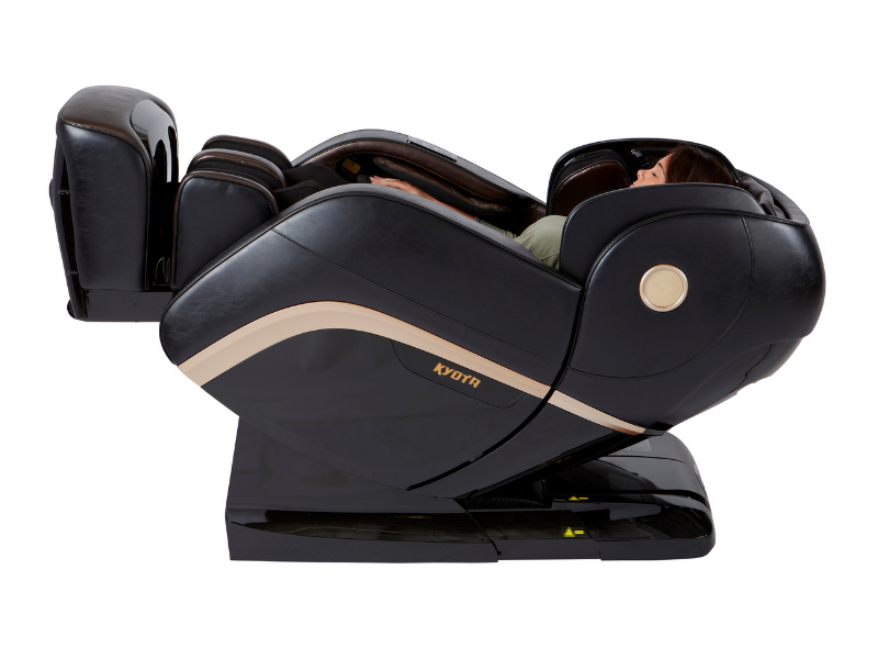 Kyota Kokoro M888 4D Pre-owned Massage Chair's Full Recline Position