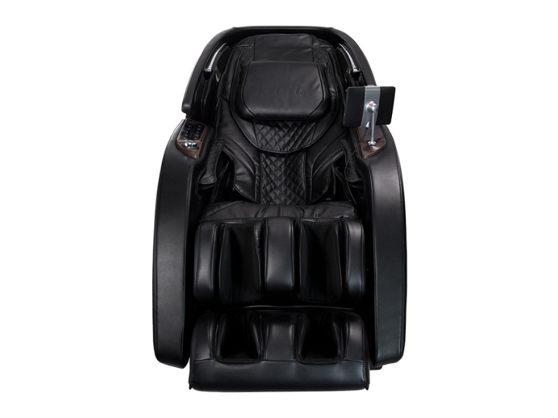 Kyota Nokori M980 Syner-D Pre-owned Massage Chair's Front View